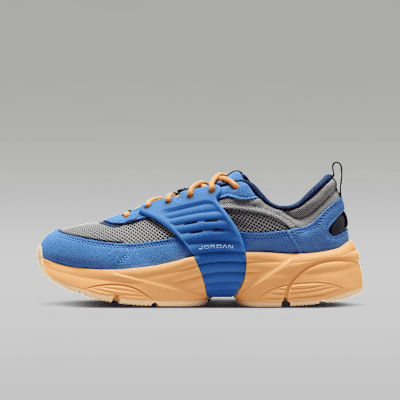 Jordan Trunner O/S SP "Blue Beyond/Cobblestone/Midnight Navy/Atomic Orange"